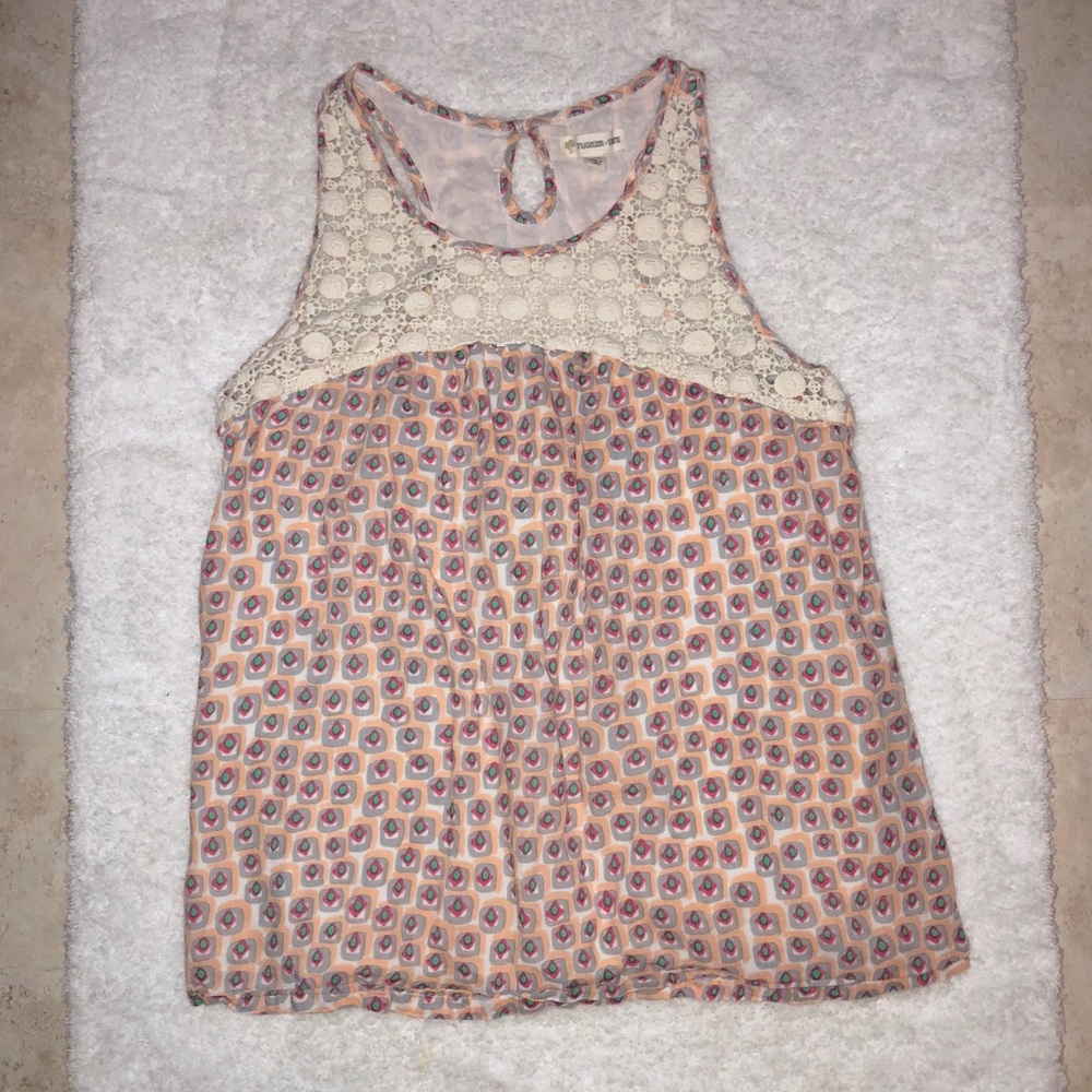 Tucker and Tate Top